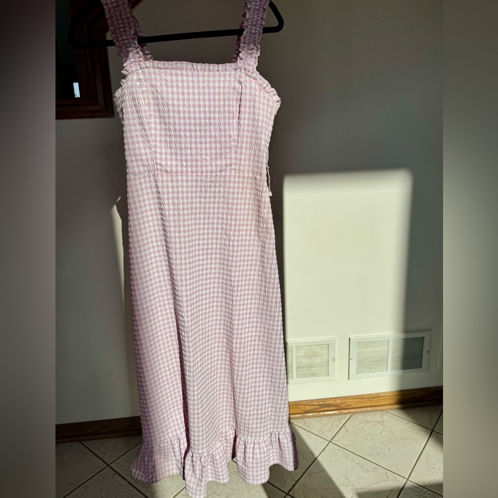 Perfect Spring Gingham Dress - Picture 8 of 9